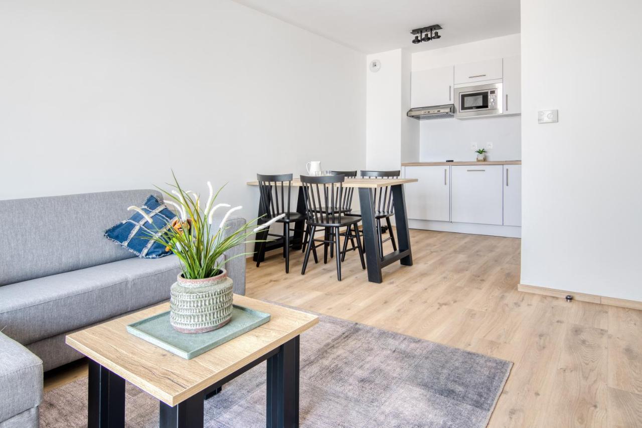 Aparthotel Evancy La Marina 3*